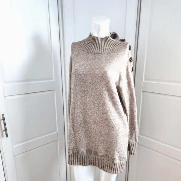 Women's Button-Detail Tan Sweater - Picture 4 of 8